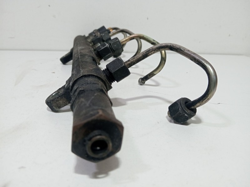 Recambio de rampa inyectora para volvo s40 i (644) 1.9 di referencia OEM IAM 7700114017  