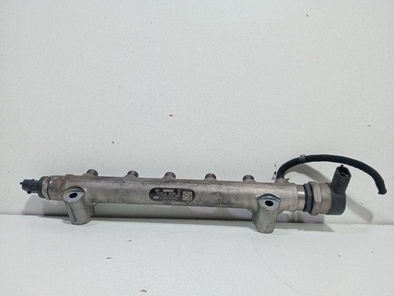 Recambio de rampa inyectora para hyundai sonata v (nf) 2.0 crdi referencia OEM IAM 0445214085  