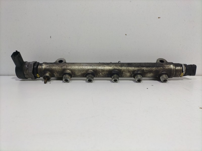 Recambio de rampa inyectora para hyundai tucson (jm) 2.0 crdi cat referencia OEM IAM 0445214085  