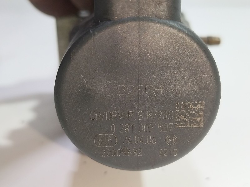 Recambio de rampa inyectora para hyundai tucson (jm) 2.0 crdi cat referencia OEM IAM 0445214085  