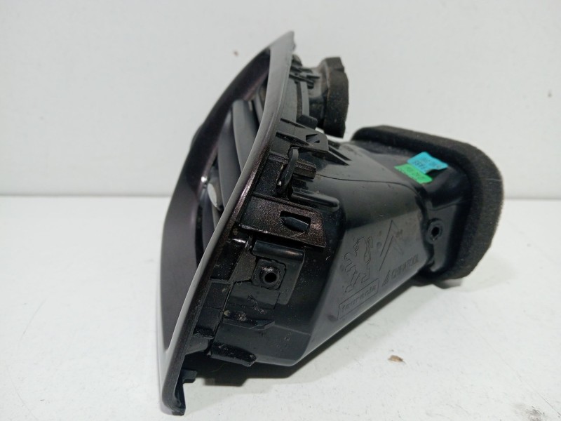 Recambio de rejilla aireadora para citroën c3 collection referencia OEM IAM A1092113   Recambio de rejilla aireadora para citroën c3 collection referencia OEM IAM A1092113