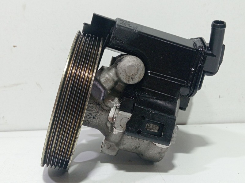Recambio de bomba direccion para volvo s40 i (644) 1.9 di referencia OEM IAM 963686880  