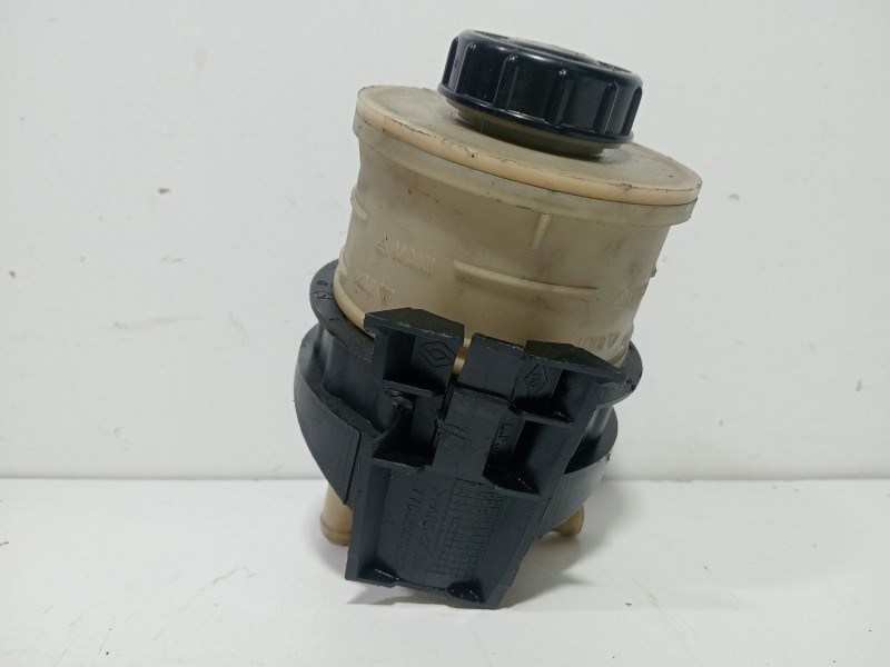Recambio de deposito servo para citroën c8 2.0 hdi 136 collection referencia OEM IAM 7700782884  