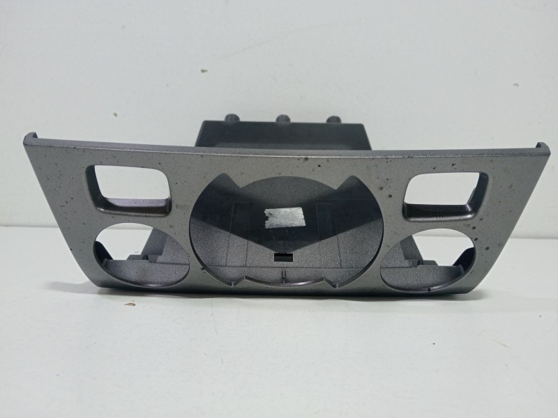 Recambio de moldura para peugeot 308 referencia OEM IAM 9660529177  