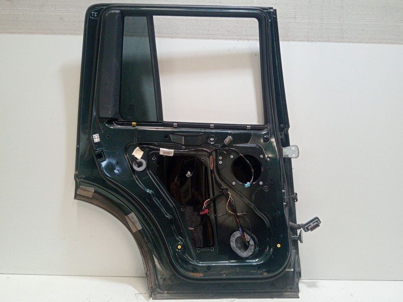 Recambio de puerta trasera izquierda para land rover discovery iv (l319) 3.0 sdv6 4x4 referencia OEM IAM   