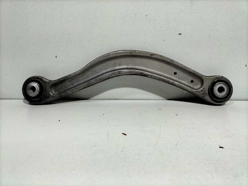 Recambio de brazo suspension inferior trasero izquierdo para mercedes-benz clase c (w204) c 200 cdi (204.001) referencia OEM IAM