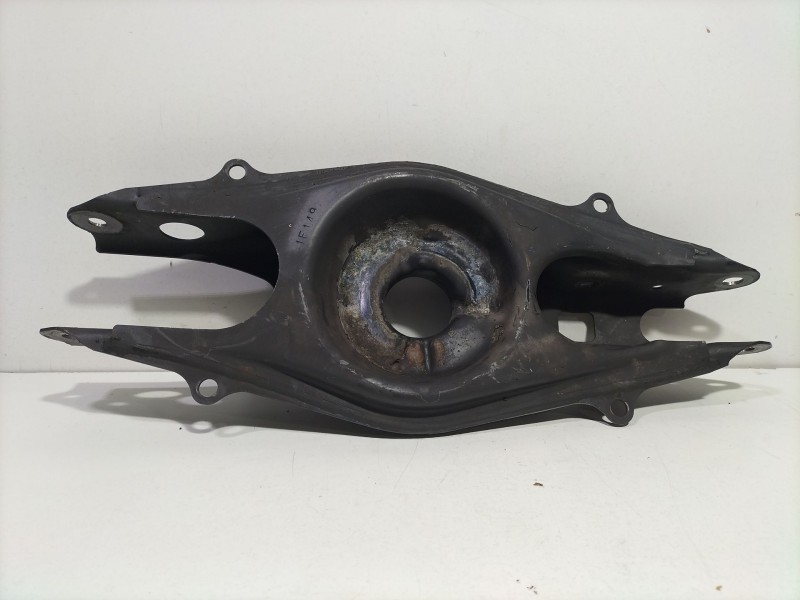 Recambio de brazo suspension inferior trasero derecho para mercedes-benz clase c (w204) c 200 cdi (204.001) referencia OEM IAM A
