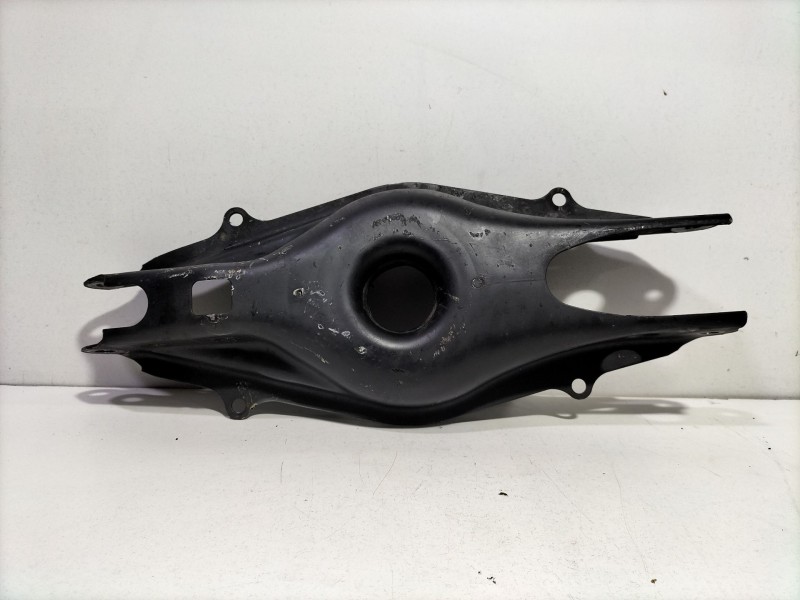 Recambio de brazo suspension inferior trasero derecho para mercedes-benz clase c (w204) c 200 cdi (204.001) referencia OEM IAM A