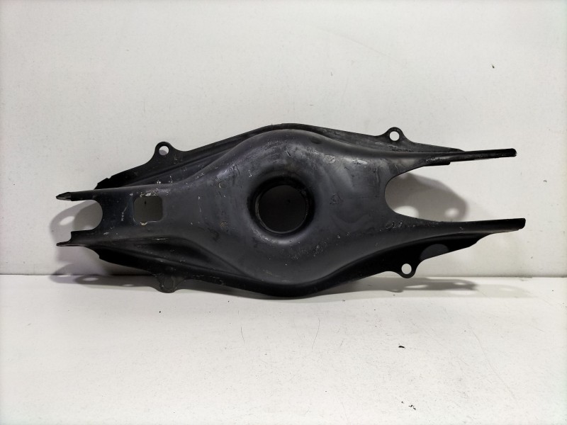 Recambio de brazo suspension inferior trasero izquierdo para mercedes-benz clase c (w204) c 200 cdi (204.001) referencia OEM IAM