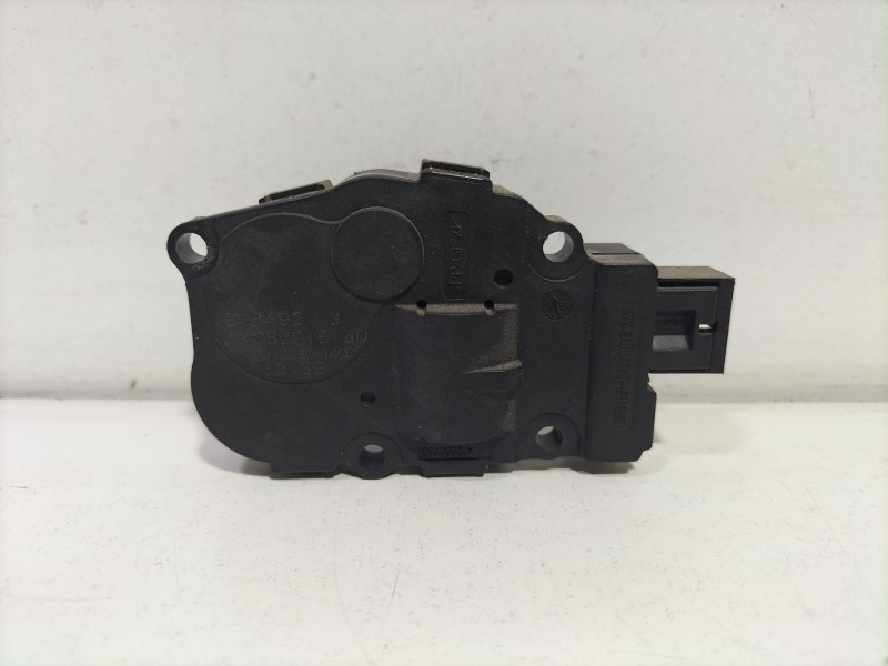 Recambio de motor apertura trampillas climatizador para bmw 2 active tourer (f45) 218 d referencia OEM IAM EFB492  