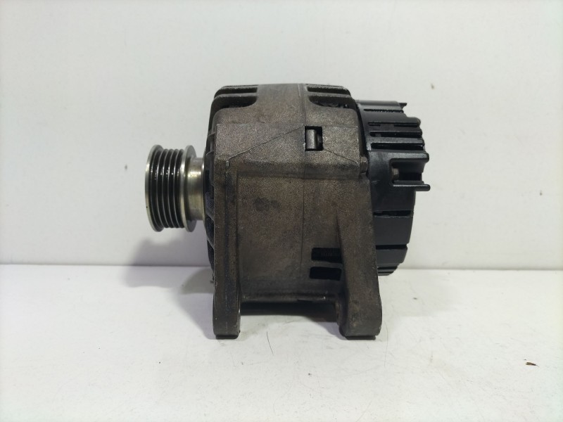 Recambio de alternador para renault clio ii (bb_, cb_) 1.5 dci referencia OEM IAM SG12B038  