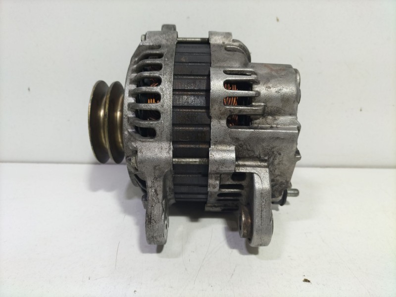 Recambio de alternador para mitsubishi montero (v60/v70) 3.2 di-d cat referencia OEM IAM ME203546  