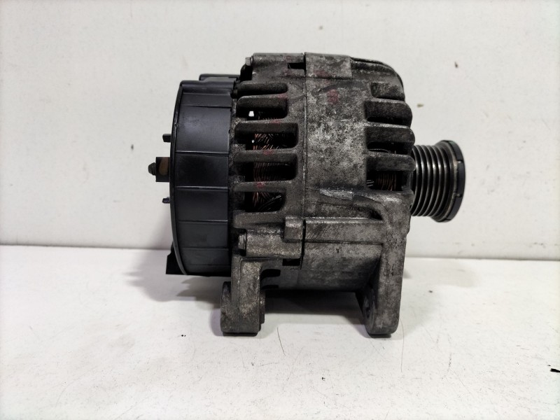 Recambio de alternador para renault trafic ii autobús (jl) 2.0 dci 115 referencia OEM IAM TB15C058   Recambio de alternador para renault trafic ii autobús (jl) 2.0 dci 115 referencia OEM IAM TB15C058