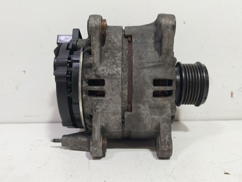 Recambio de alternador para volkswagen golf v (1k1) 1.9 tdi referencia OEM IAM   