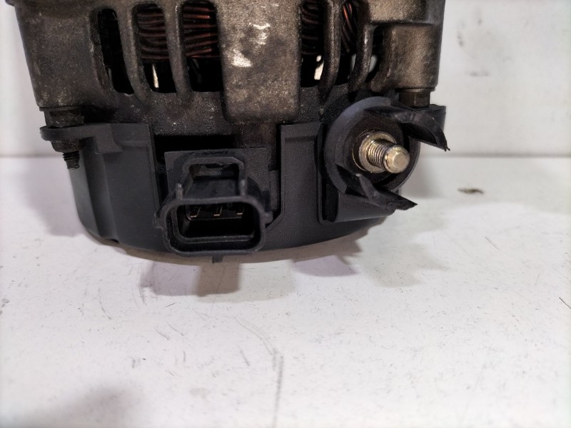 Recambio de alternador para ford focus i sedán (dfw) 1.6 16v referencia OEM IAM 63321679   Recambio de alternador para ford focus i sedán (dfw) 1.6 16v referencia OEM IAM 63321679