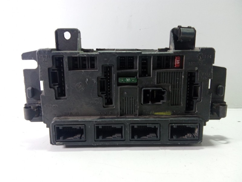Recambio de caja reles / fusibles para fiat panda (169) 1.1 8v active referencia OEM IAM S118578020B  