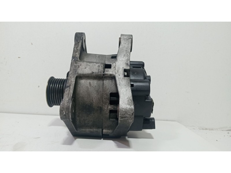 Recambio de alternador para renault megane ii (bm0/1_, cm0/1_) 1.9 dci (bm0g, cm0g) referencia OEM IAM 8200290215   Recambio de alternador para renault megane ii (bm0/1_, cm0/1_) 1.9 dci (bm0g, cm0g) referencia OEM IAM 8200290215