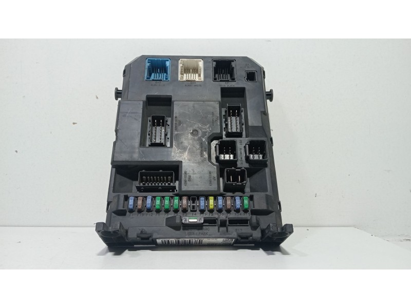 Recambio de caja reles / fusibles para peugeot 207 1.4 hdi referencia OEM IAM 9666951980  
