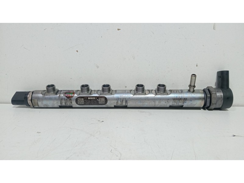 Recambio de rampa inyectora para bmw serie 1 berlina (e81/e87) 118d referencia OEM IAM 780912701  