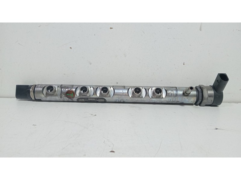 Recambio de rampa inyectora para bmw serie 1 berlina (e81/e87) 118d referencia OEM IAM 780912701  