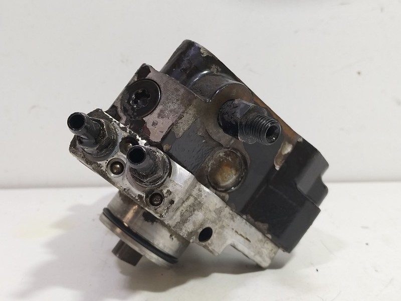 Recambio de bomba inyeccion para mercedes-benz clase e (w211) berlina e 220 cdi (211.006) referencia OEM IAM A6460700101  