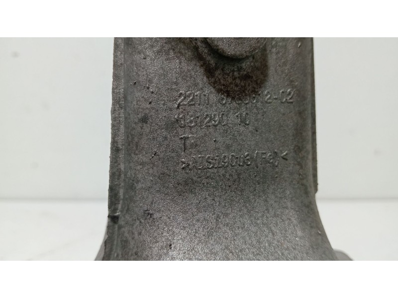 Recambio de soporte motor derecho para bmw serie 1 berlina (e81/e87) 118d referencia OEM IAM 22116788612  