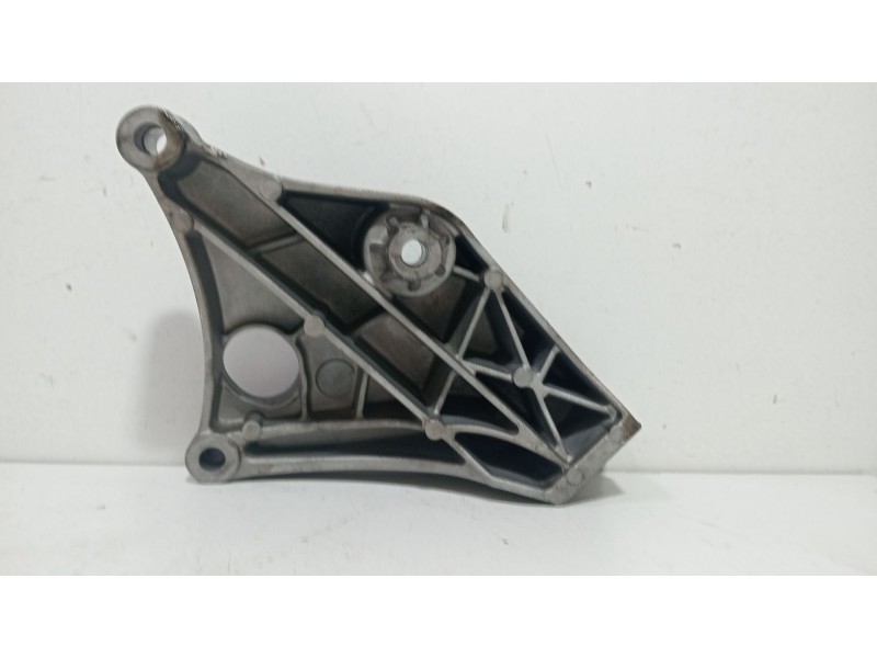 Recambio de soporte motor izquierdo para bmw serie 1 berlina (e81/e87) 118d referencia OEM IAM   