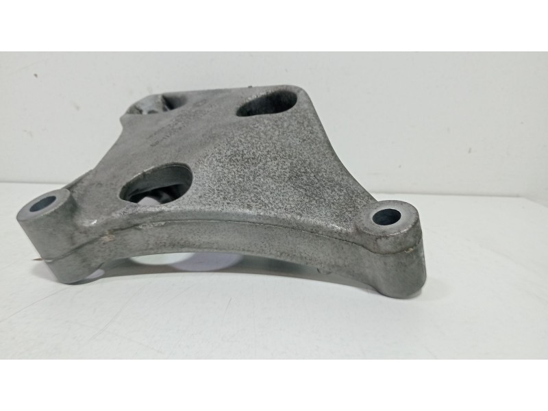 Recambio de soporte motor izquierdo para bmw serie 1 berlina (e81/e87) 118d referencia OEM IAM   