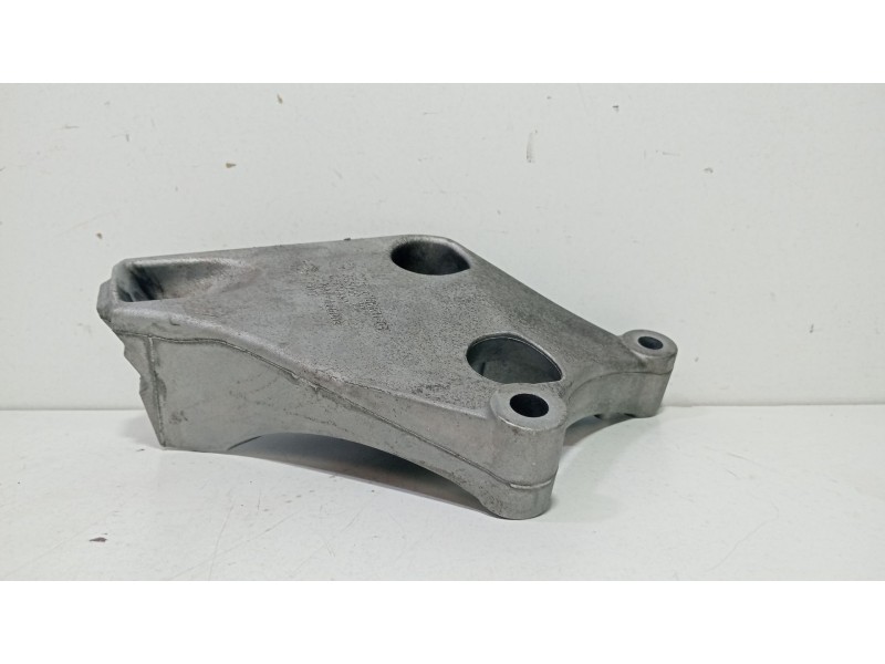 Recambio de soporte motor izquierdo para bmw serie 1 berlina (e81/e87) 118d referencia OEM IAM   