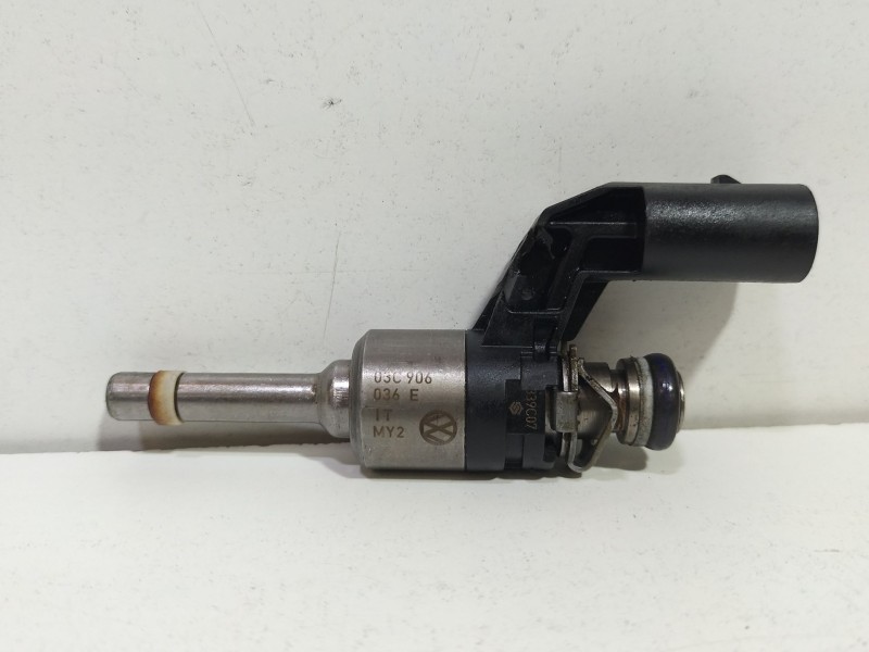 Recambio de inyector para volkswagen scirocco (137) 1.4 tsi (118kw) referencia OEM IAM 03C906036E  