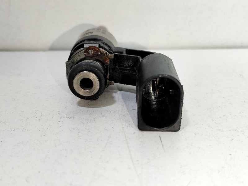 Recambio de inyector para volkswagen scirocco (137) 1.4 tsi (118kw) referencia OEM IAM 03C906036E  