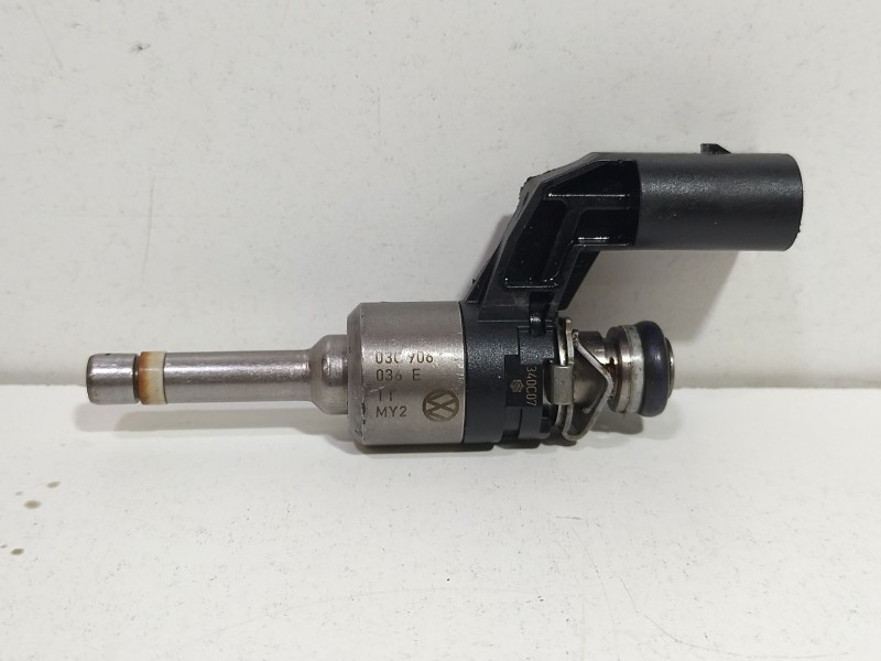 Recambio de inyector para volkswagen scirocco (137) 1.4 tsi (118kw) referencia OEM IAM 03C906036E  