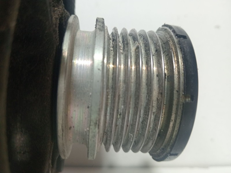 Recambio de alternador para mercedes-benz clase v (638/2) v 220 cdi (638.294) referencia OEM IAM 0986042530  