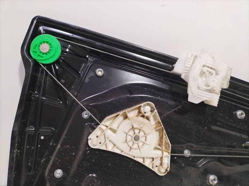 Recambio de elevalunas trasero derecho para land rover discovery iv (l319) 3.0 sdv6 4x4 referencia OEM IAM AH2227000AB  