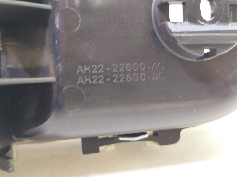 Recambio de maneta interior delantera derecha para land rover discovery iv (l319) 3.0 sdv6 4x4 referencia OEM IAM AH2222600AC  