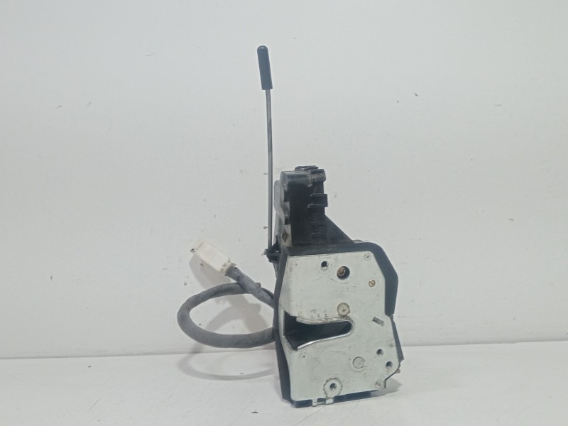 Recambio de cerradura puerta trasera derecha para bmw 3 (e46) 320 d referencia OEM IAM 244BTR  