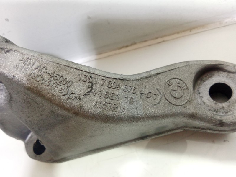 Recambio de soporte motor para bmw serie 3 berlina (e90) 320d referencia OEM IAM 13517804376  