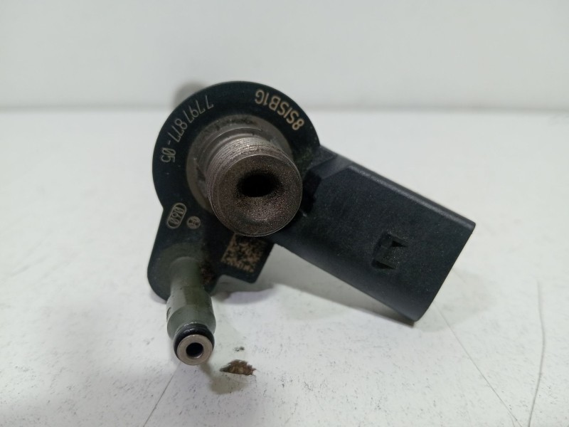 Recambio de inyector para bmw serie 3 berlina (e90) 320d referencia OEM IAM m4rc704  