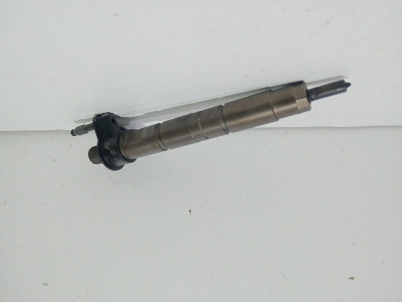 Recambio de inyector para bmw serie 3 berlina (e90) 2.0 turbodiesel cat referencia OEM IAM 7797877  