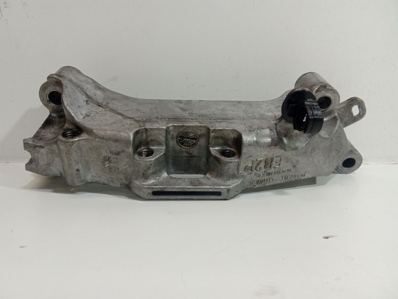 Recambio de soporte motor para peugeot 308 ii (lb_, lp_, lw_, lh_, l3_) 1.2 thp 130 referencia OEM IAM 9674960380  