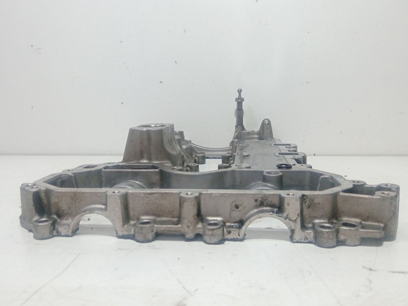 Recambio de tapa balancines para peugeot 308 ii (lb_, lp_, lw_, lh_, l3_) 1.2 thp 130 referencia OEM IAM 9675306110  