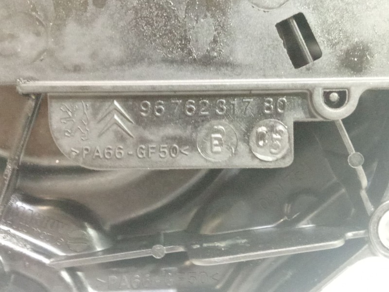 Recambio de moldura para peugeot 308 ii (lb_, lp_, lw_, lh_, l3_) 1.2 thp 130 referencia OEM IAM 9676231780  