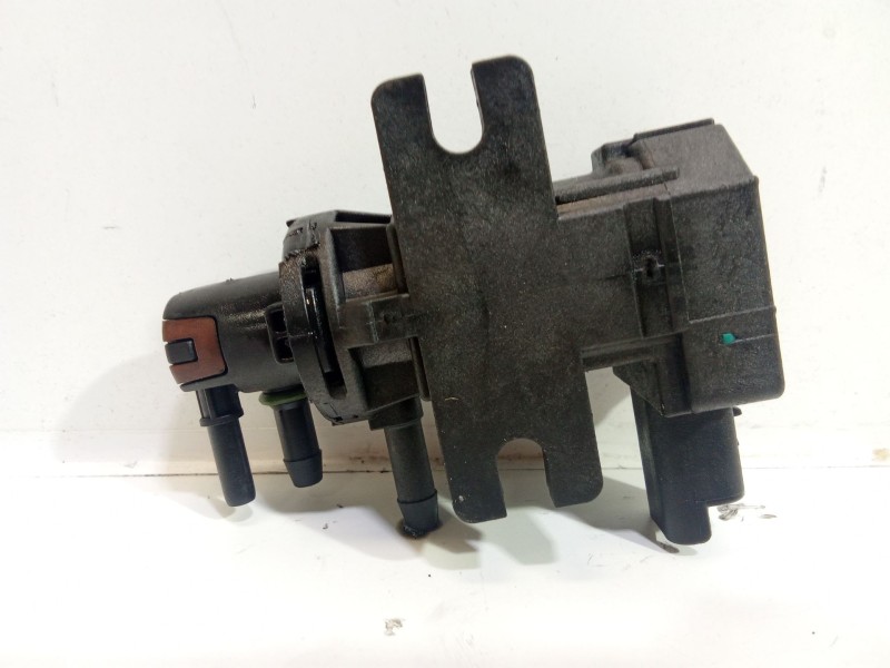 Recambio de valvula aire adicional para peugeot 308 ii (lb_, lp_, lw_, lh_, l3_) 1.2 thp 130 referencia OEM IAM 9807396180  