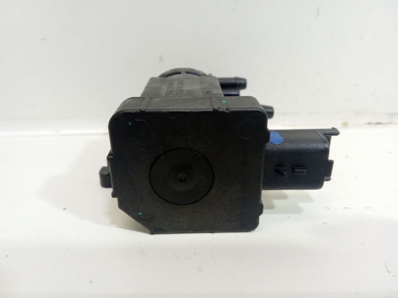 Recambio de valvula aire adicional para peugeot 308 ii (lb_, lp_, lw_, lh_, l3_) 1.2 thp 130 referencia OEM IAM 9807396180  