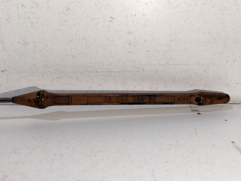 Recambio de varilla aceite para peugeot 308 ii (lb_, lp_, lw_, lh_, l3_) 1.2 thp 130 referencia OEM IAM 9809038580  