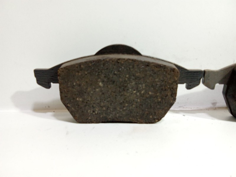 Recambio de pastillas de freno para volkswagen sharan (7m8, 7m9, 7m6) 1.9 tdi referencia OEM IAM 8D0615116M  