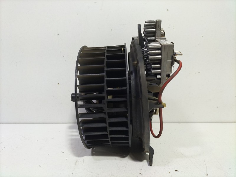 Recambio de motor calefaccion para mercedes-benz clase e (w210) e 290 turbo-d (210.017) referencia OEM IAM 2108206210  