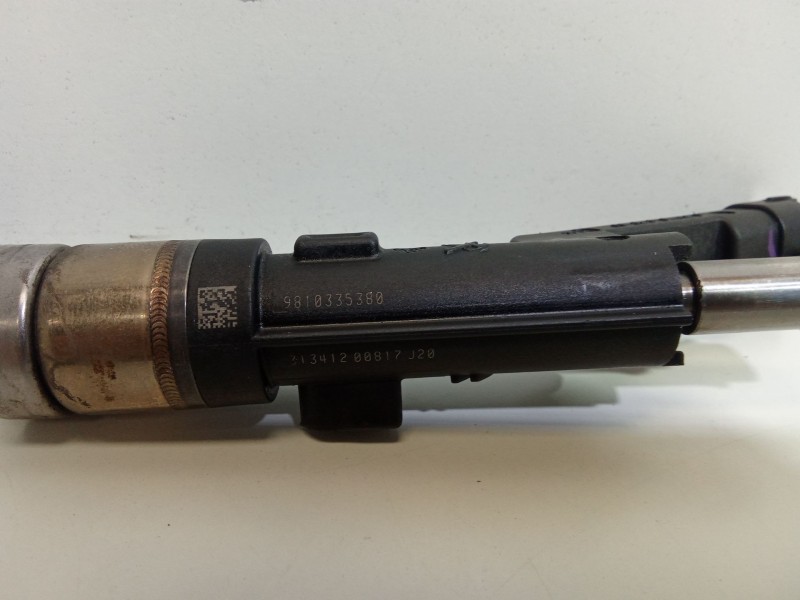 Recambio de inyector para peugeot 308 ii (lb_, lp_, lw_, lh_, l3_) 1.2 thp 130 referencia OEM IAM 9810335380  