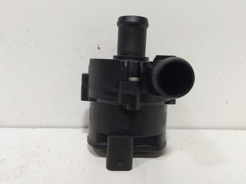 Recambio de bomba agua para volkswagen polo (6c1) highline bluemotion referencia OEM IAM 5G0965567  