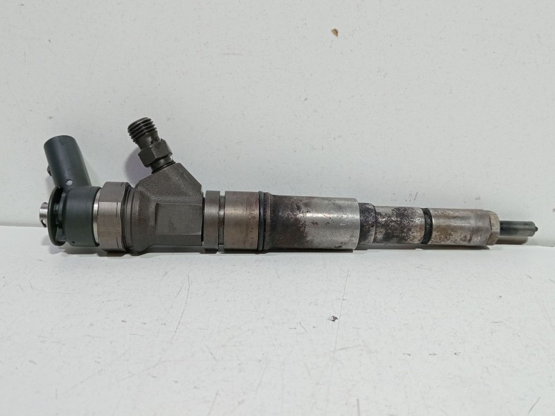 Recambio de inyector para bmw serie 3 berlina (e90) 320d referencia OEM IAM 7793836  